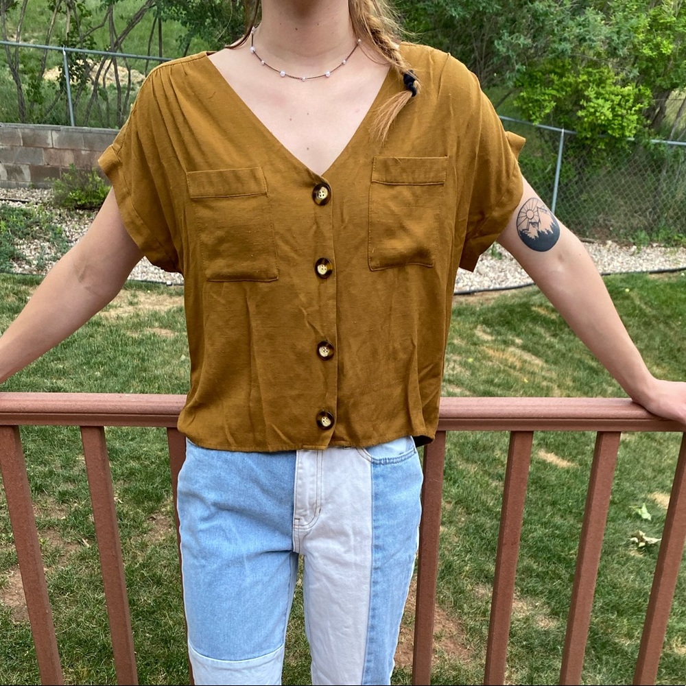 Monteau Button Down Short Sleeve Shirt